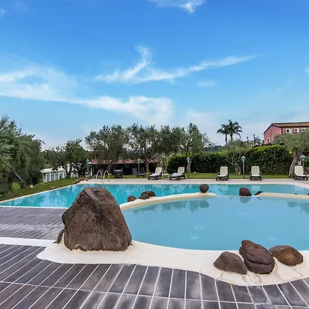 別荘 In Carlentini With Swimming Pool Garden Terrace *