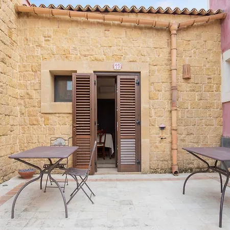 Holiday Home In Carlentini With Swimming Pool Garden Terrace * Agnone Bagni