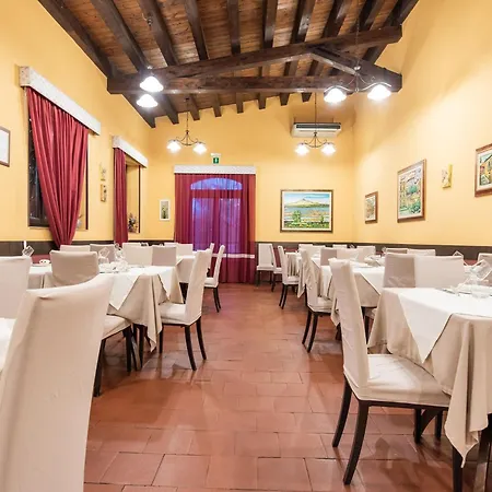 Holiday home Holiday Home In Carlentini With Swimming Pool Garden Terrace *